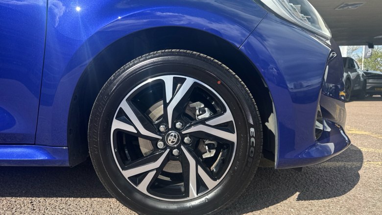 Toyota Yaris 1.5 Hybrid Design 5dr CVT Hybrid Hatchback